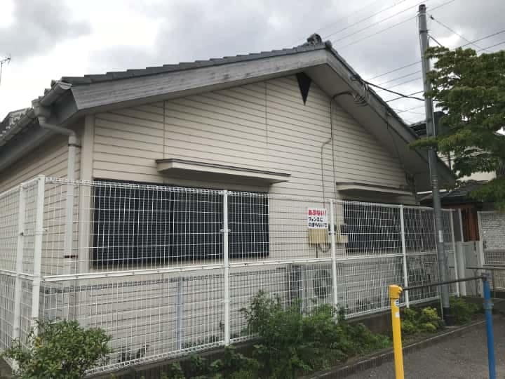 施工前の写真|CHIKAZAWA|所沢市、狭山市、川越市、東村山市の地域密着型施工会社|外壁工事、屋根工事、塗装工事、雨樋工事、内装工事を中心とした施工・修理・修繕が得意な職人集団です!所沢市、狭山市、川越市、東村山市のお客様とお客様の住まいについて一緒に考えるアットホームな施工会社です。