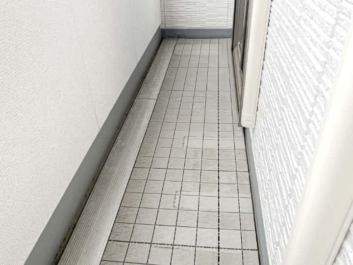 ベランダ・屋上防水工事にかかる費用相場や補助金03|鶴ヶ島市|防水工事|雨漏り工事|外壁塗装工事|外壁修理工事|屋根塗装工事|外壁工事|屋根工事|CHIKAZAWA|所沢市、狭山市、川越市、東村山市の地域密着型施工会社|外壁工事、屋根工事、塗装工事、雨樋工事、内装工事を中心とした施工が得意な職人集団です!所沢市、狭山市、川越市、東村山市のお客様とお客様の住まいについて一緒に考えるアットホームな施工会社です。