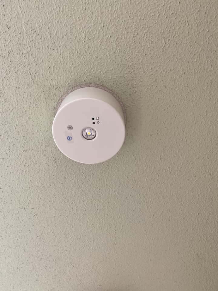 施工前の写真|CHIKAZAWA|所沢市、狭山市、川越市、東村山市の地域密着型施工会社|外壁工事、屋根工事、塗装工事、雨樋工事、内装工事を中心とした施工が得意な職人集団です!所沢市、狭山市、川越市、東村山市のお客様とお客様の住まいについて一緒に考えるアットホームな施工会社です。