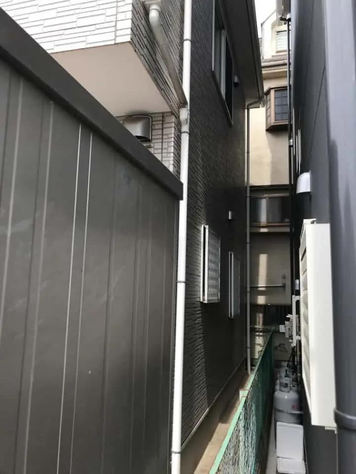 施工前の写真|CHIKAZAWA|所沢市、狭山市、川越市、東村山市の地域密着型施工会社|外壁工事、屋根工事、塗装工事、雨樋工事、内装工事を中心とした施工・修理・修繕が得意な職人集団です!所沢市、狭山市、川越市、東村山市のお客様とお客様の住まいについて一緒に考えるアットホームな施工会社です。