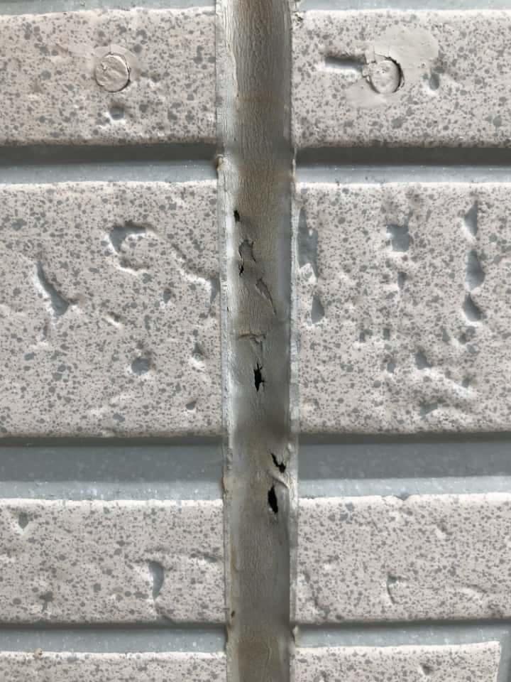 施工前の写真|CHIKAZAWA|所沢市、狭山市、川越市、東村山市の地域密着型施工会社|外壁工事、屋根工事、塗装工事、雨樋工事、内装工事を中心とした施工・修理・修繕が得意な職人集団です!所沢市、狭山市、川越市、東村山市のお客様とお客様の住まいについて一緒に考えるアットホームな施工会社です。