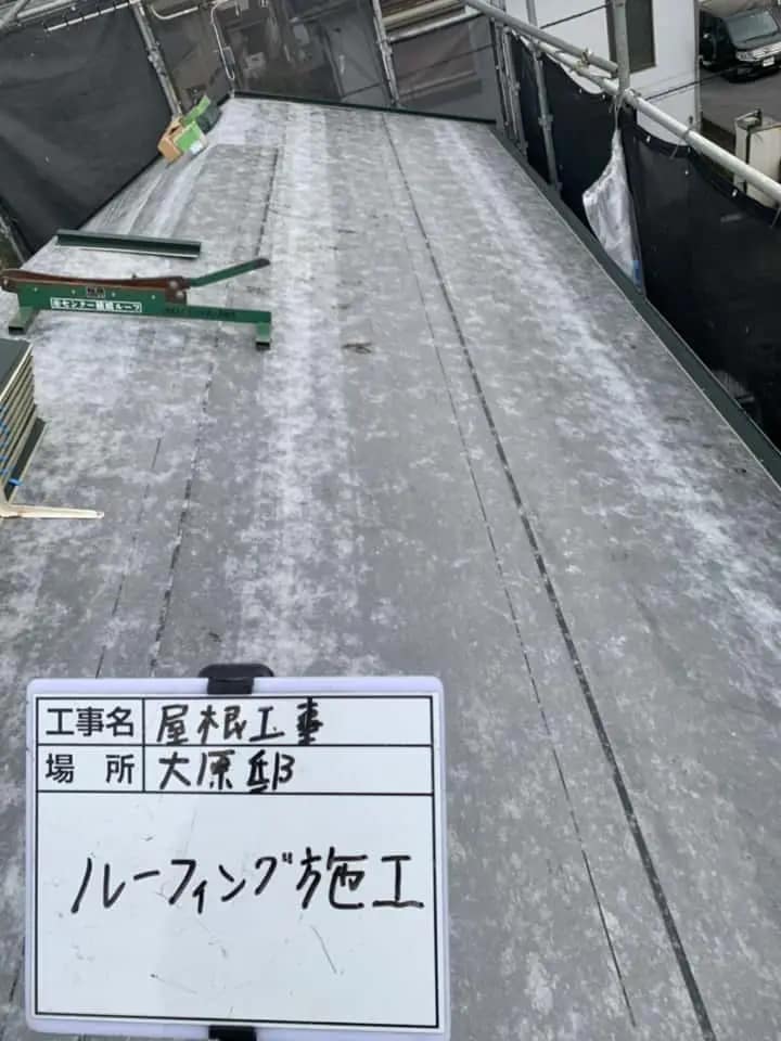 施工中の様子|CHIKAZAWA|所沢市、狭山市、川越市、東村山市の地域密着型施工会社|外壁工事、屋根工事、塗装工事、雨樋工事、内装工事を中心とした施工・修理・修繕が得意な職人集団です!所沢市、狭山市、川越市、東村山市のお客様とお客様の住まいについて一緒に考えるアットホームな施工会社です。
