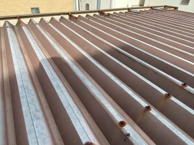 狭山市|ほっともっと狭山富士見店様・雨漏り修繕工事 - 防水工事・雨漏り修理|CHIKAZAWA|所沢市、狭山市、川越市、東村山市の地域密着型施工会社|外壁工事、屋根工事、塗装工事、雨樋工事、内装工事を中心とした施工が得意な職人集団です!所沢市、狭山市、川越市、東村山市のお客様とお客様の住まいについて一緒に考えるアットホームな施工会社です。