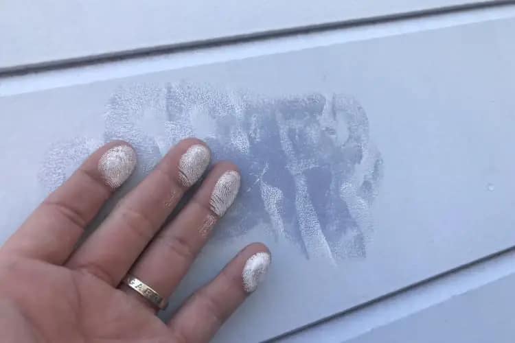 富士見市|DIYで部分・一面塗装は可能?費用削減方法や外壁塗装を業者に依頼する場合のポイント02|外壁塗装工事|外壁修理工事|屋根塗装工事|外壁工事|屋根工事|CHIKAZAWA|所沢市、狭山市、川越市、東村山市の地域密着型施工会社|外壁工事、屋根工事、塗装工事、雨樋工事、内装工事を中心とした施工が得意な職人集団です!所沢市、狭山市、川越市、東村山市のお客様とお客様の住まいについて一緒に考えるアットホームな施工会社です。