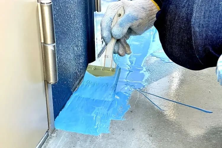 ベランダ・屋上防水工事にかかる費用相場や補助金01|飯能市|防水工事|雨漏り工事|外壁塗装工事|外壁修理工事|屋根塗装工事|外壁工事|屋根工事|CHIKAZAWA|所沢市、狭山市、川越市、東村山市の地域密着型施工会社|外壁工事、屋根工事、塗装工事、雨樋工事、内装工事を中心とした施工が得意な職人集団です!所沢市、狭山市、川越市、東村山市のお客様とお客様の住まいについて一緒に考えるアットホームな施工会社です。