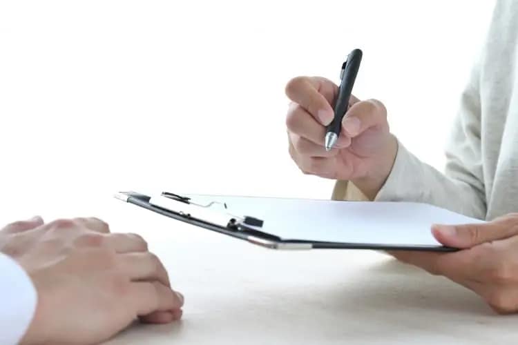 所沢市|点検訪問詐欺に注意!契約前後の正しい対応と実例で学ぶ回避策02|埼玉県|屋根工事|雨漏り工事|外壁工事|屋根|外壁|CHIKAZAWA|所沢市、狭山市、川越市、東村山市の地域密着型施工会社|外壁工事、屋根工事、塗装工事、雨樋工事、内装工事を中心とした施工が得意な職人集団です!所沢市、狭山市、川越市、東村山市のお客様とお客様の住まいについて一緒に考えるアットホームな施工会社です。