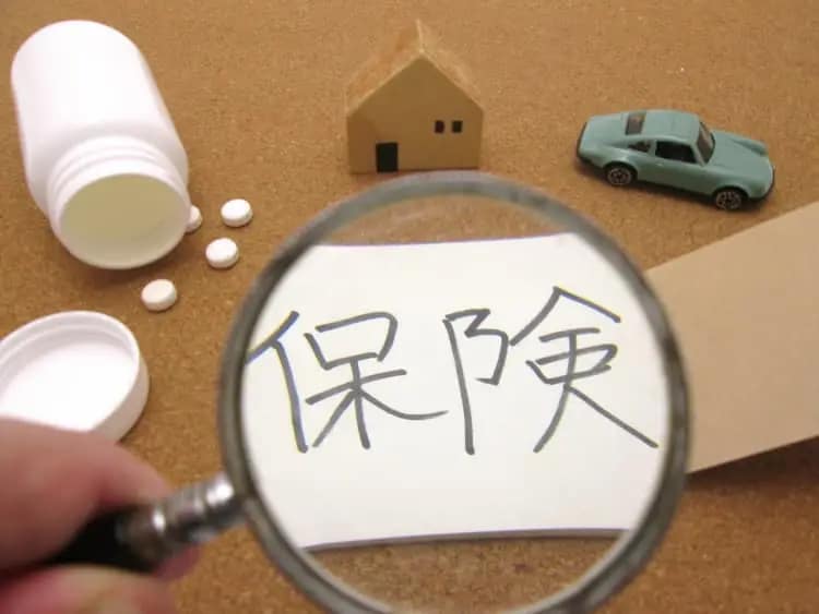 東村山市|雨樋・雨漏りの費用を少しでも抑える方法02|CHIKAZAWA|所沢市、狭山市、川越市、東村山市の地域密着型施工会社|外壁工事、屋根工事、塗装工事、雨樋工事、内装工事を中心とした施工が得意な職人集団です!所沢市、狭山市、川越市、東村山市のお客様とお客様の住まいについて一緒に考えるアットホームな施工会社です。