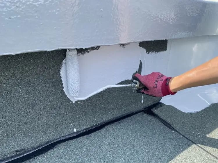 雨漏り防止の防水工事は6年に一度が必須だった!防水工事業者が本当におすすめする対策とは【川越市】の写真1|防水工事|CHIKAZAWA|所沢市、狭山市、川越市、東村山市の地域密着型施工会社|外壁工事、屋根工事、塗装工事、雨樋工事、内装工事を中心とした施工が得意な職人集団です!所沢市、狭山市、川越市、東村山市のお客様とお客様の住まいについて一緒に考えるアットホームな施工会社です。