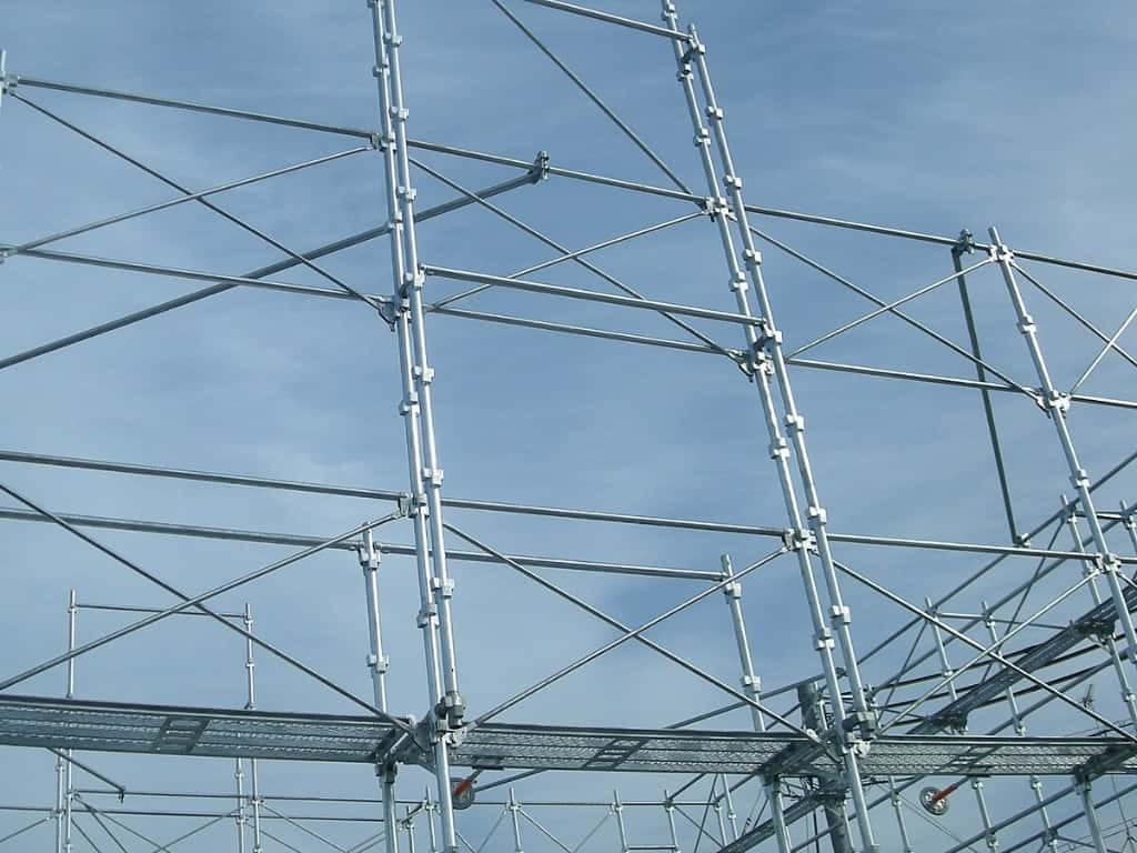 足場の種類｜①くさび式足場