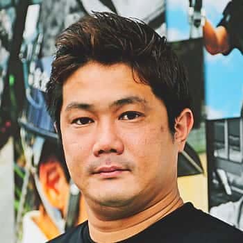 近澤社長|CHIKAZAWA|所沢市、狭山市、川越市、東村山市の地域密着型施工会社|外壁工事、屋根工事、塗装工事、雨樋工事、内装工事を中心とした施工が得意な職人集団です!所沢市、狭山市、川越市、東村山市のお客様とお客様の住まいについて一緒に考えるアットホームな施工会社です。