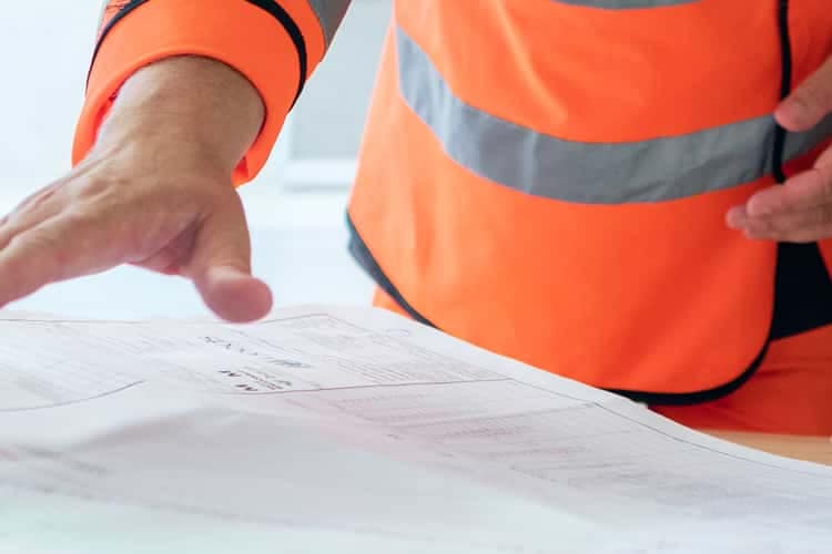 現地調査|主な流れ|株式会社CHIKAZAWA|所沢市、狭山市、川越市、東村山市の地域密着型施工会社|外壁工事、屋根工事、塗装工事、雨樋工事、内装工事を中心とした施工が得意な職人集団です!所沢市、狭山市、川越市、東村山市のお客様とお客様の住まいについて一緒に考えるアットホームな施工会社です。修理・修繕、なんでも懇切丁寧に対応します!